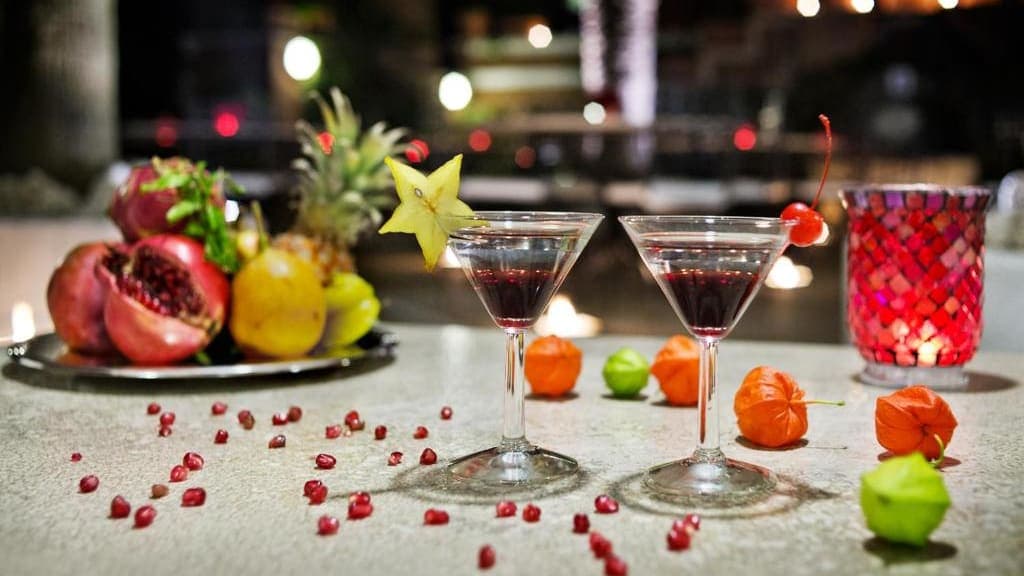 Incanto in Giardino: L'Aperitivo Segreto nel Cuore di Roma image